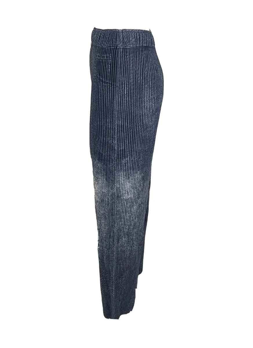 1240008 Denim Printed Flare Pleated Pants *Last Piece