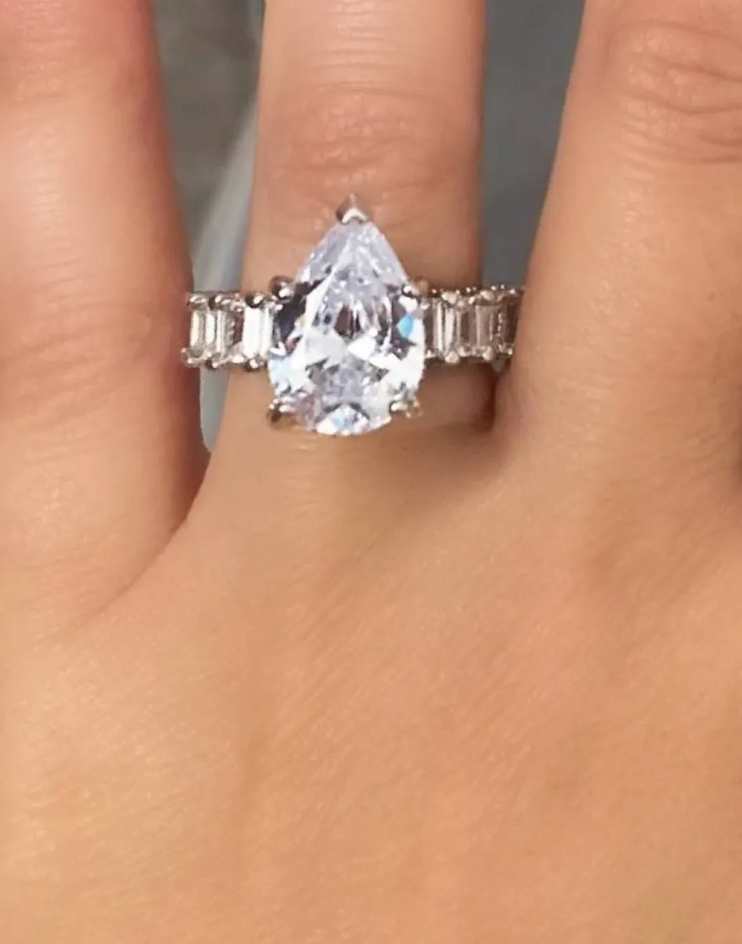 Big Pear Shape Diamond Ring