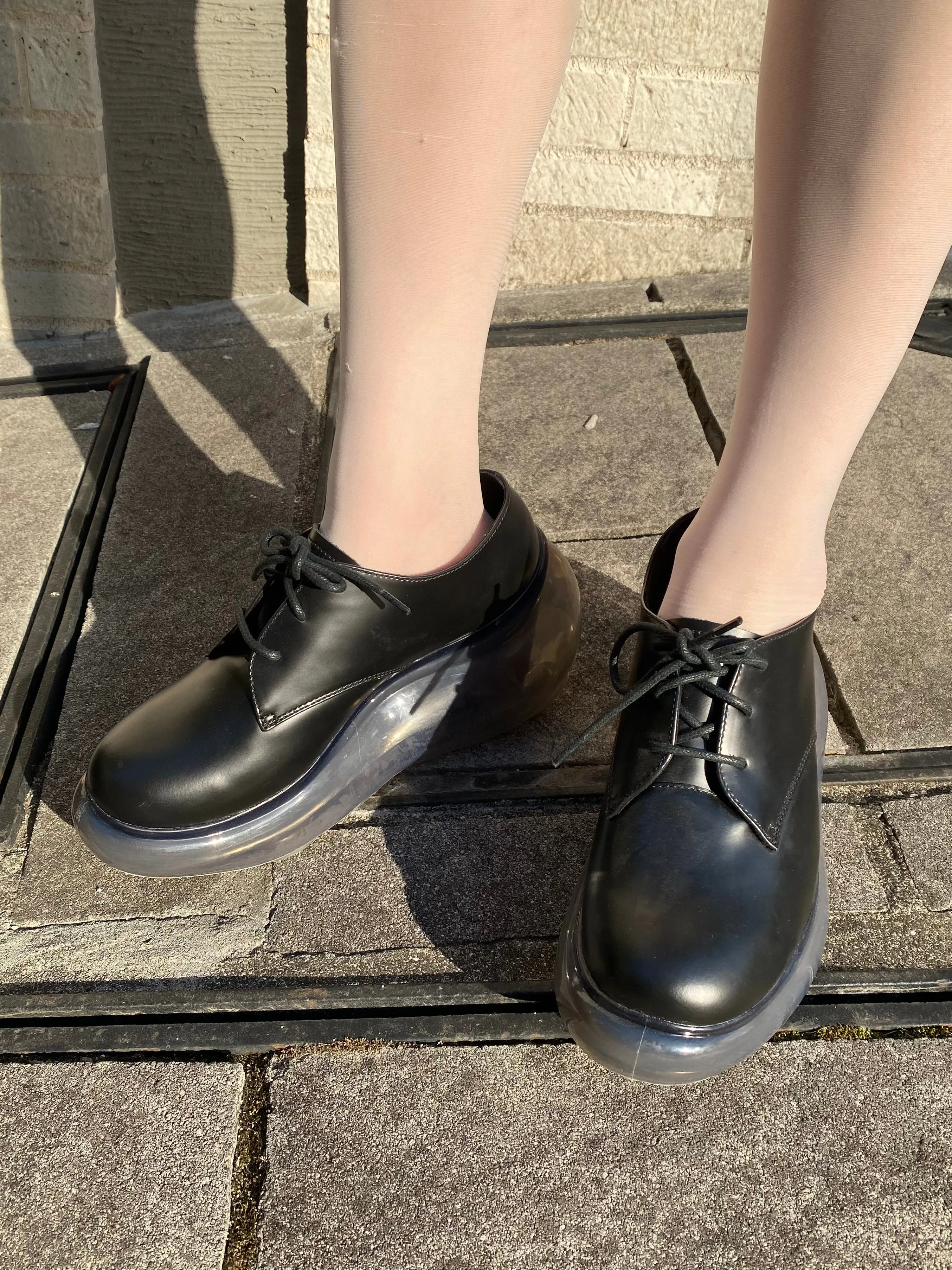 Classic Shoes / Clear Black