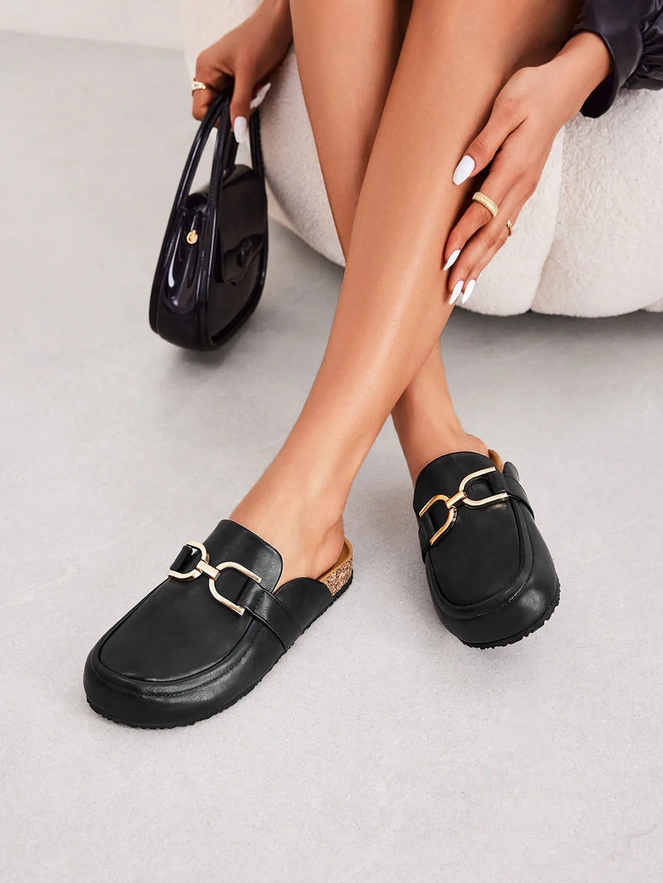 CUCCOO BIZCHIC Woman Shoes Black FashionableFlat Shoes For Spring And Summer Vacation Shoes Summer Sale