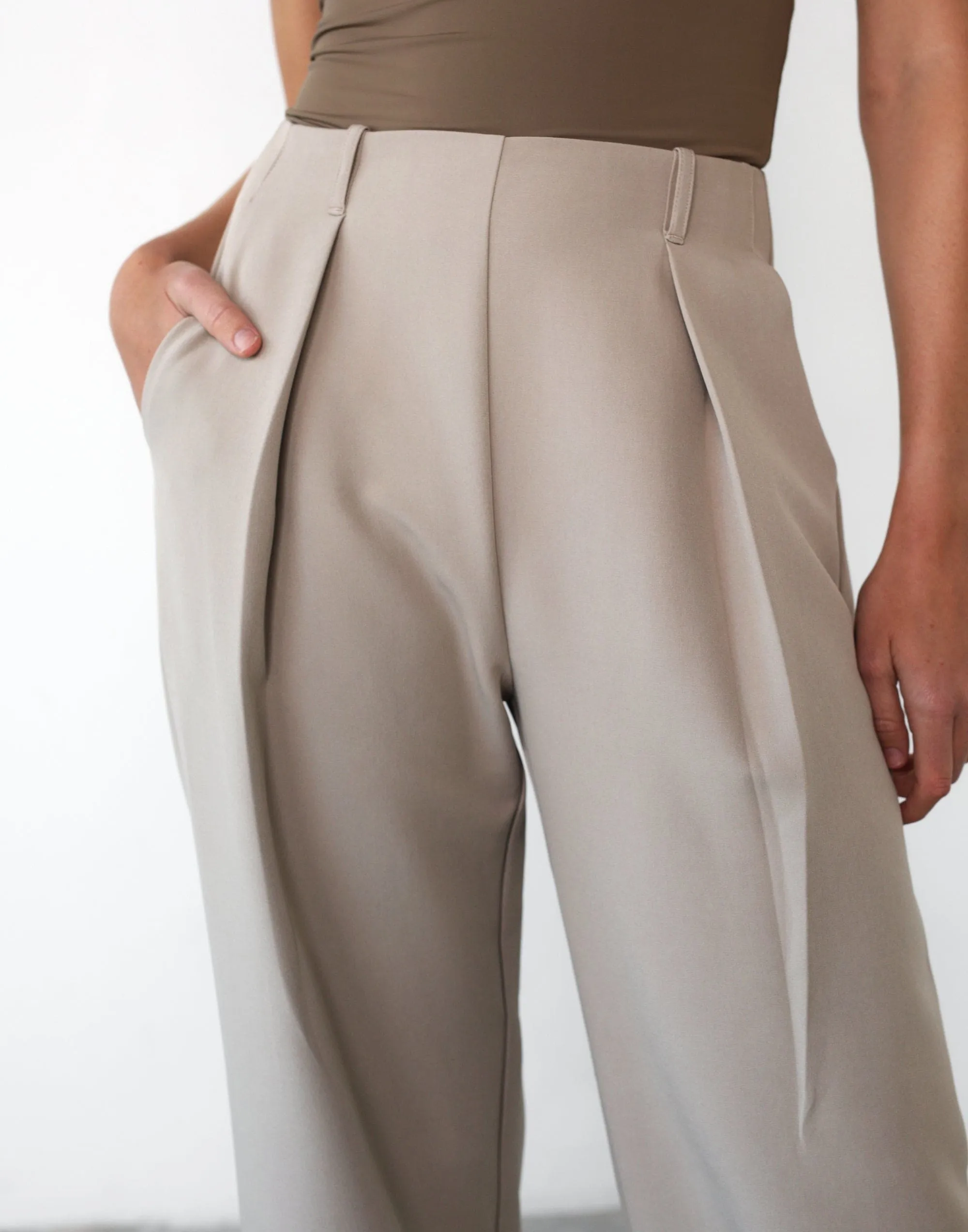 Malakai Pants (Beige)