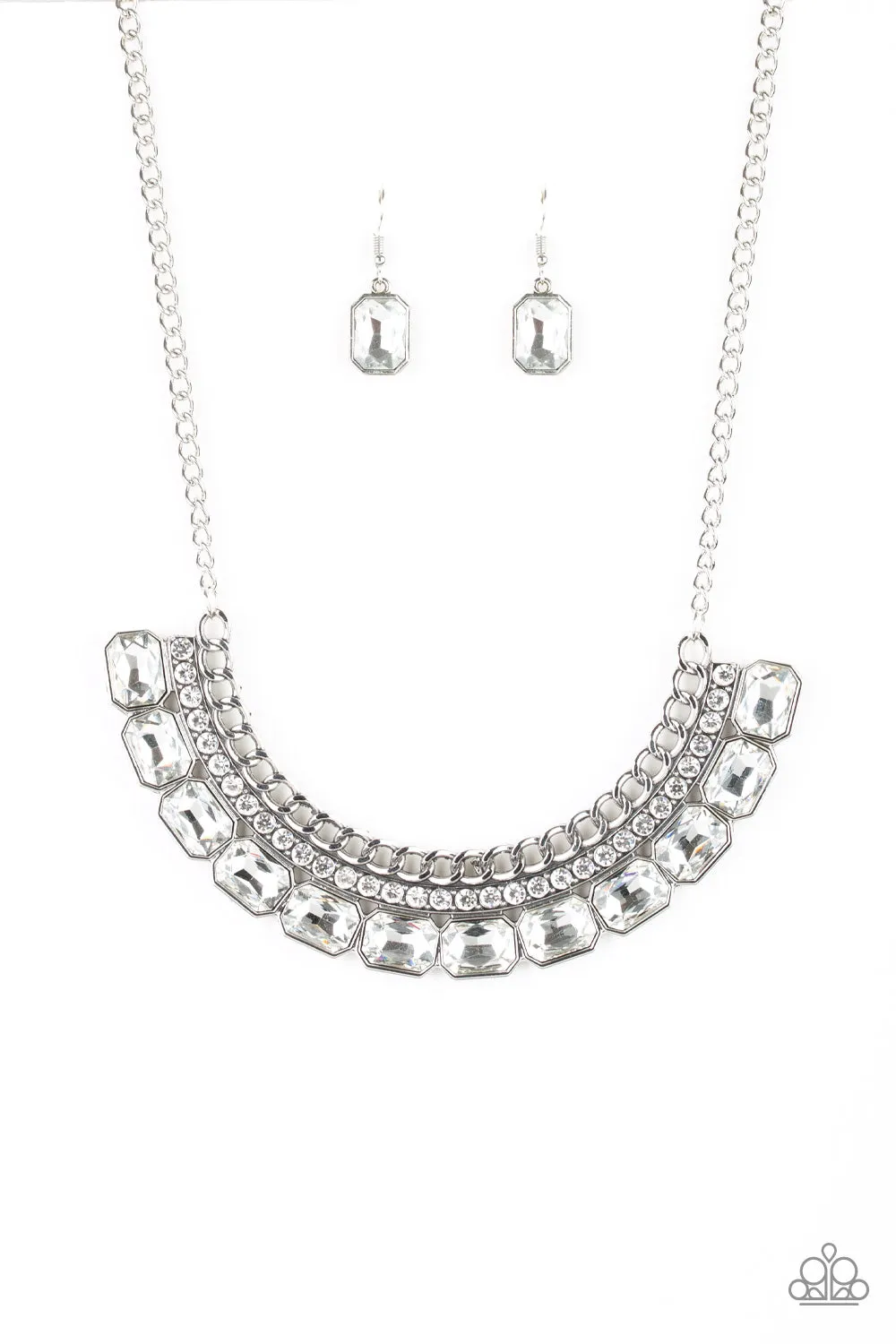 Paparazzi Accessories - Killer Knockout - White Necklace