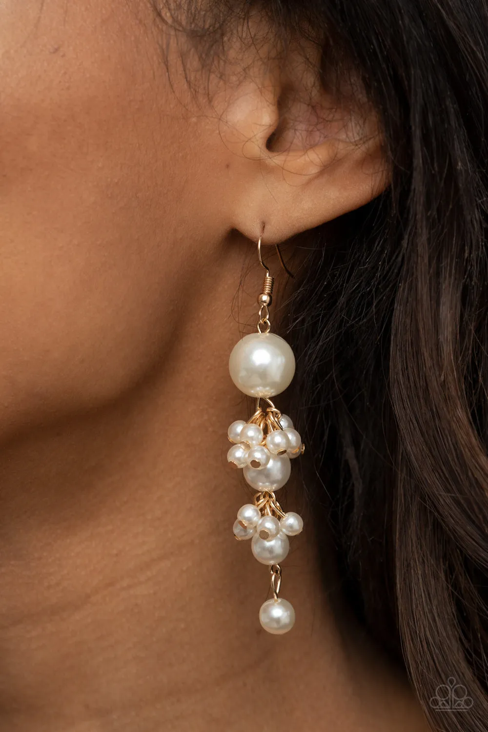 Paparazzi Ageless Applique Gold Earring with Pearls