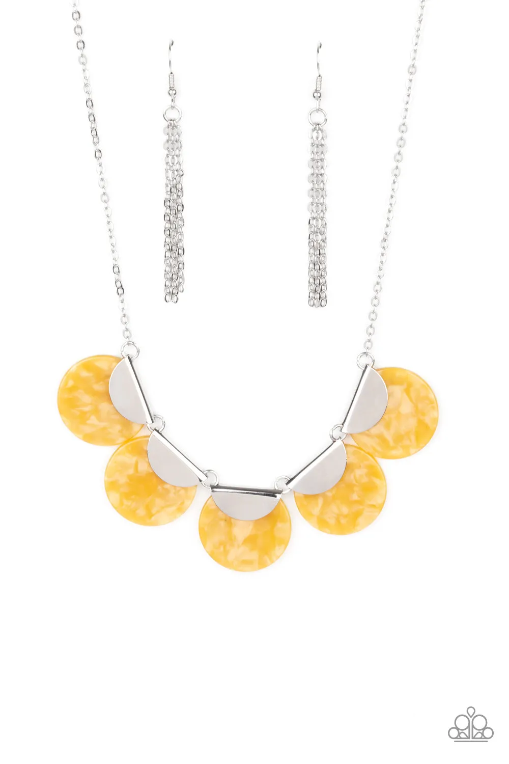 Paparazzi Mermaid Oasis - Yellow Iridescent Shell Short Necklace