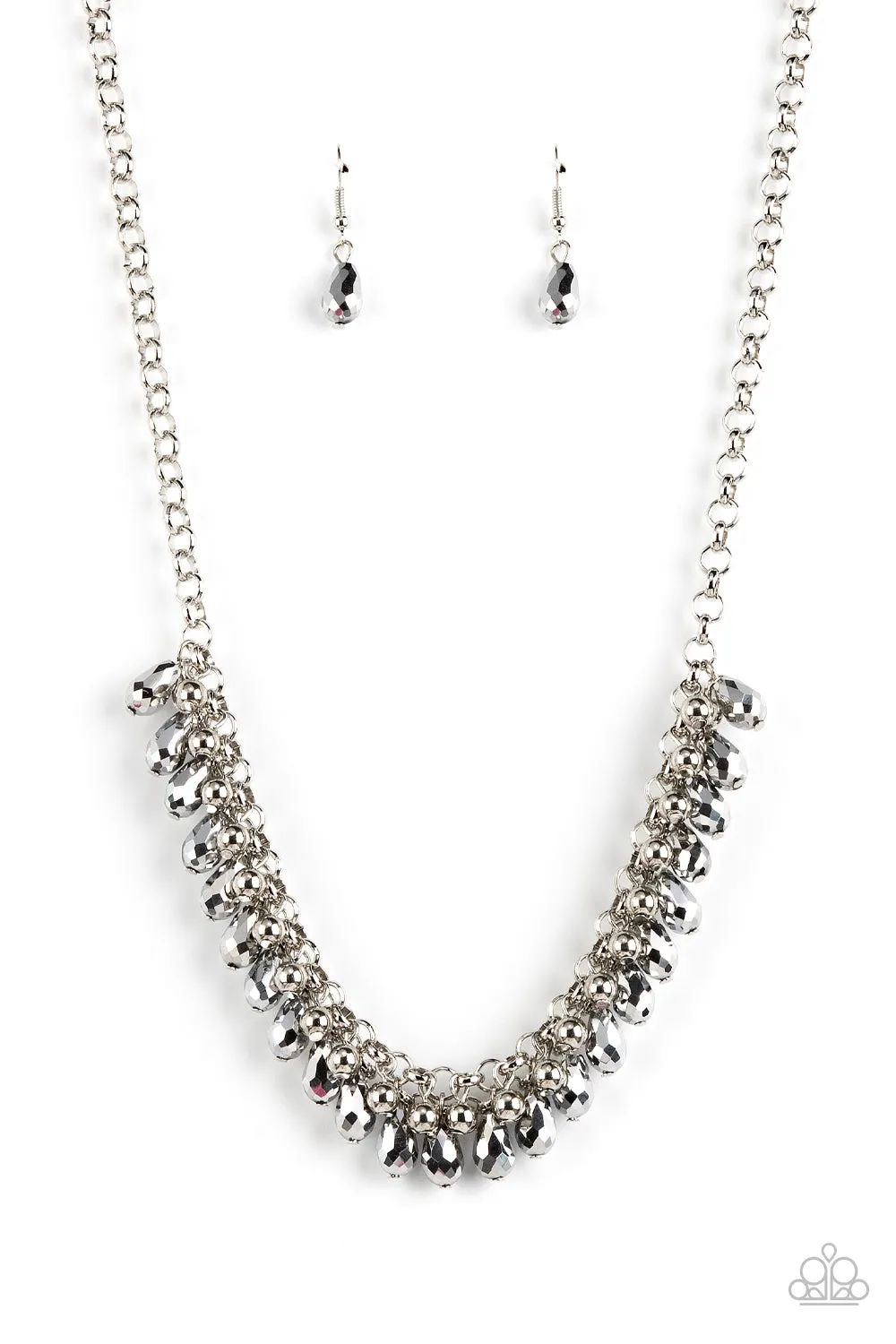 Paparazzi Metro Monarchy - Silver Necklace