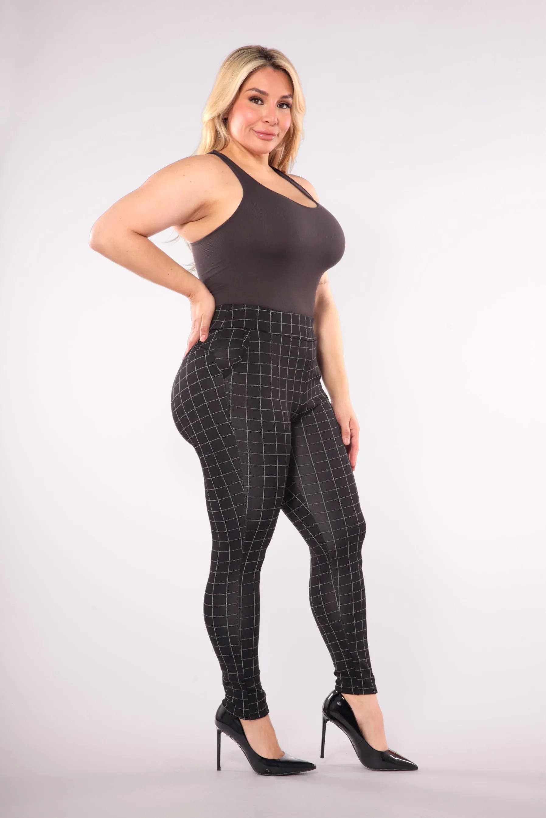 Plus Size Tummy Control Sculpting Treggings - Black & White Plaid