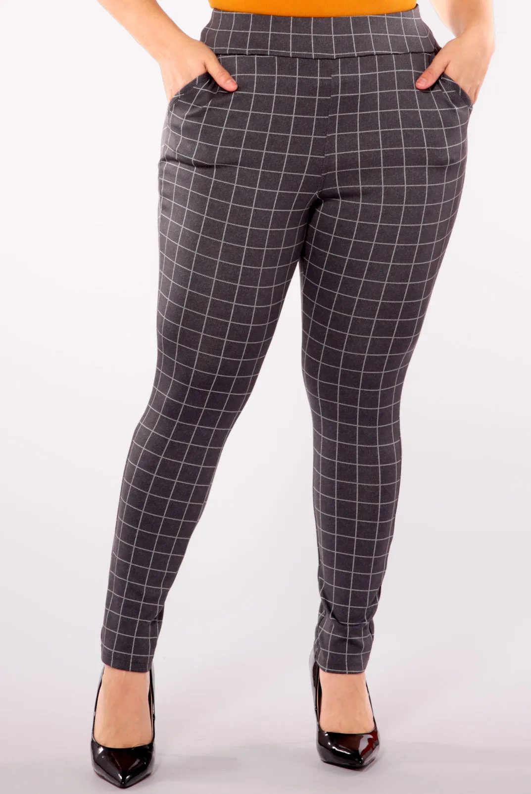 Plus Size Tummy Control Sculpting Treggings - Gray & White Plaid