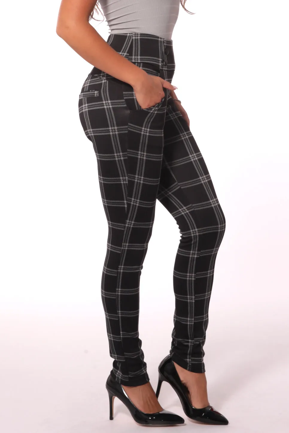 Sculpting Treggings With Waist Button Detail - Black & White Plaid