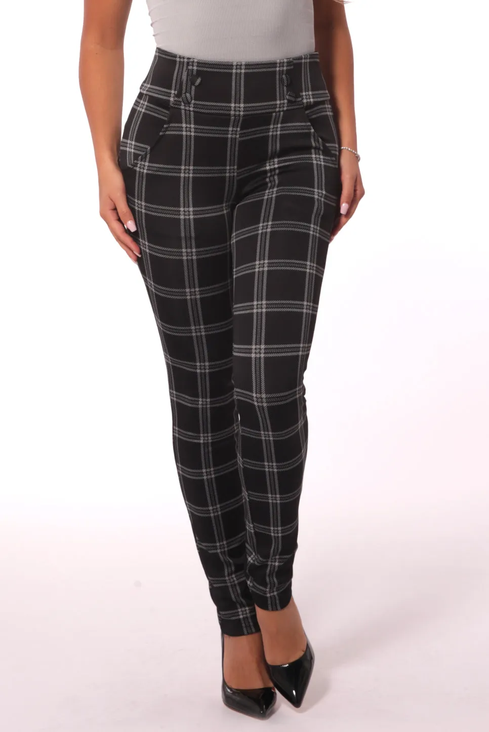 Sculpting Treggings With Waist Button Detail - Black & White Plaid