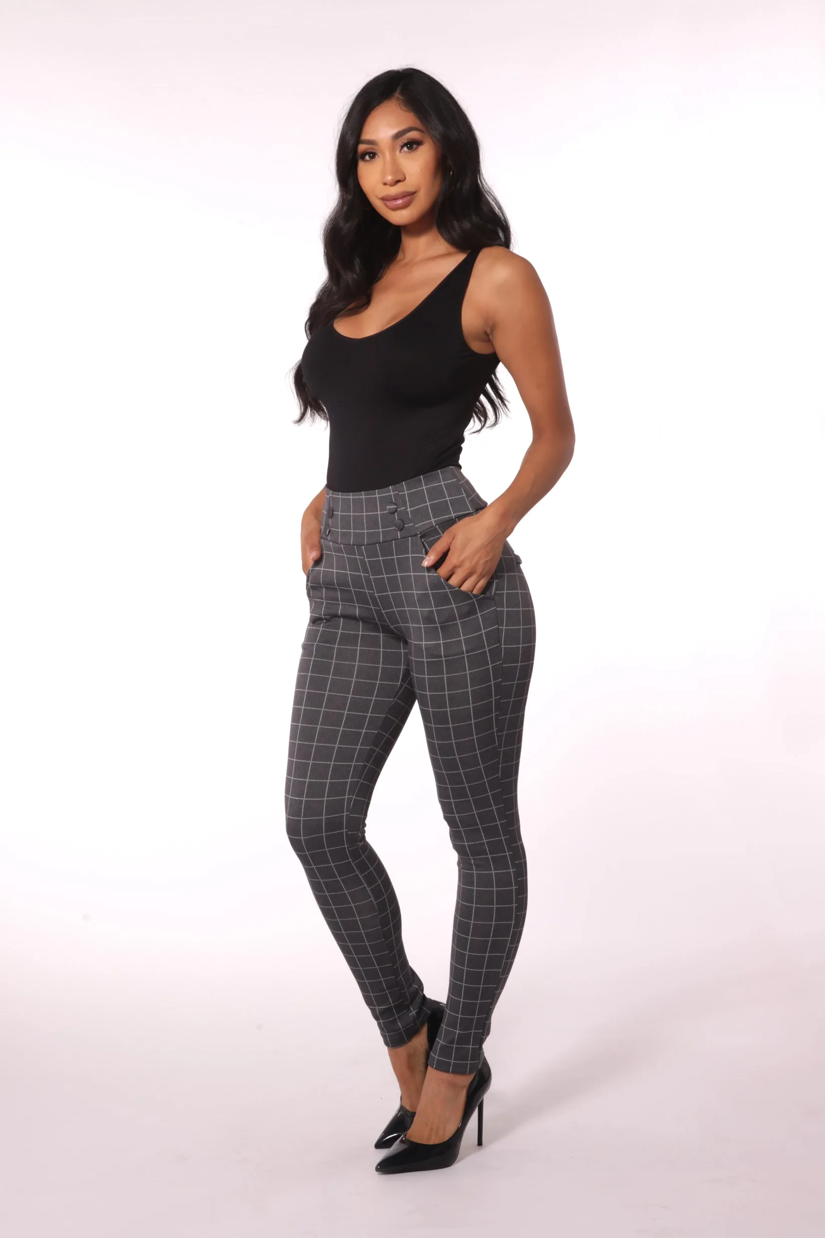 Sculpting Treggings With Waist Button Detail - Gray & White Plaid