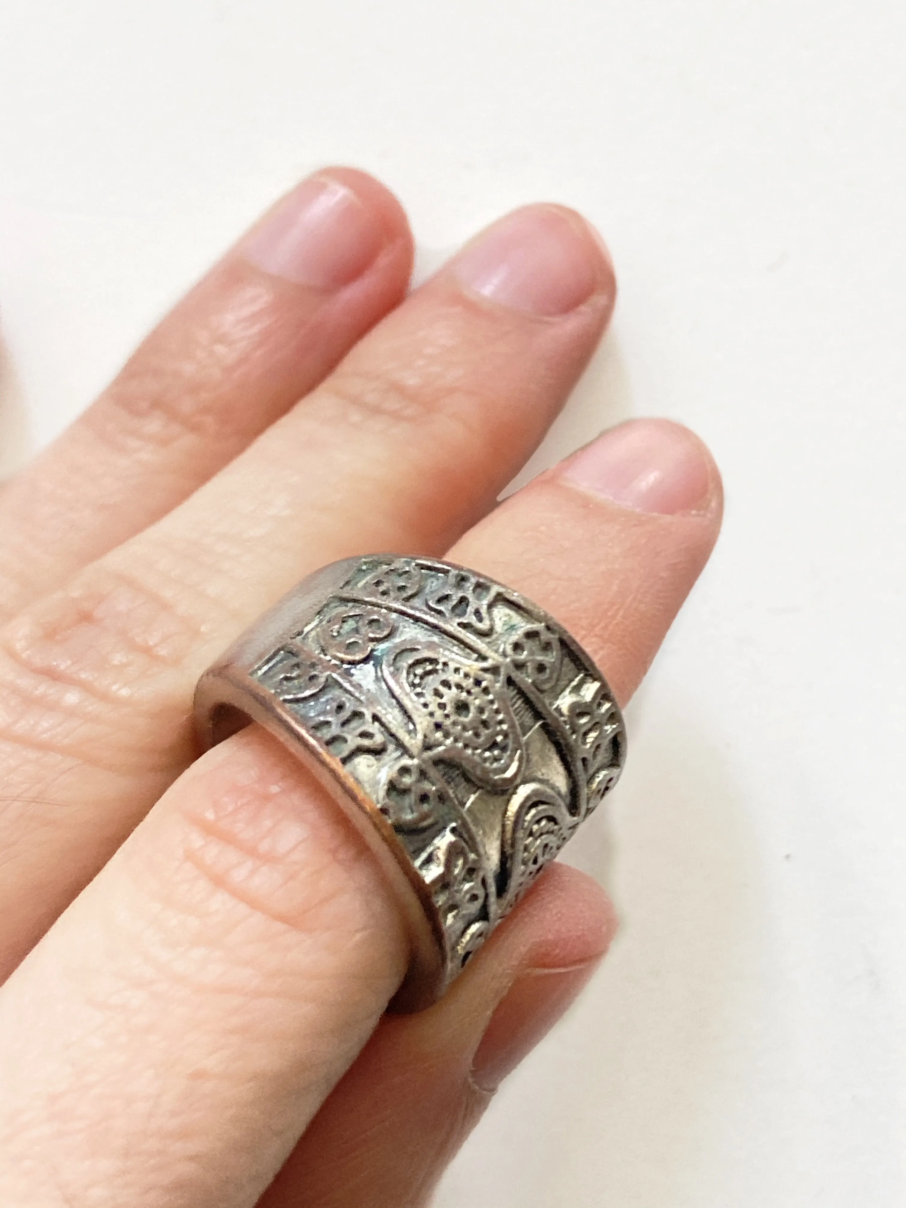 Silver Tone Ornate Ring